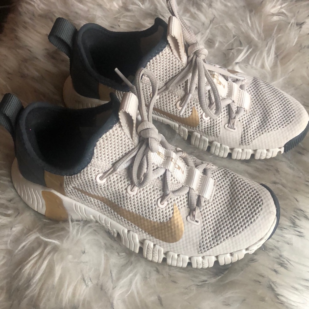 Nike Metcon Shoes. Size 6W. White, black, and gold